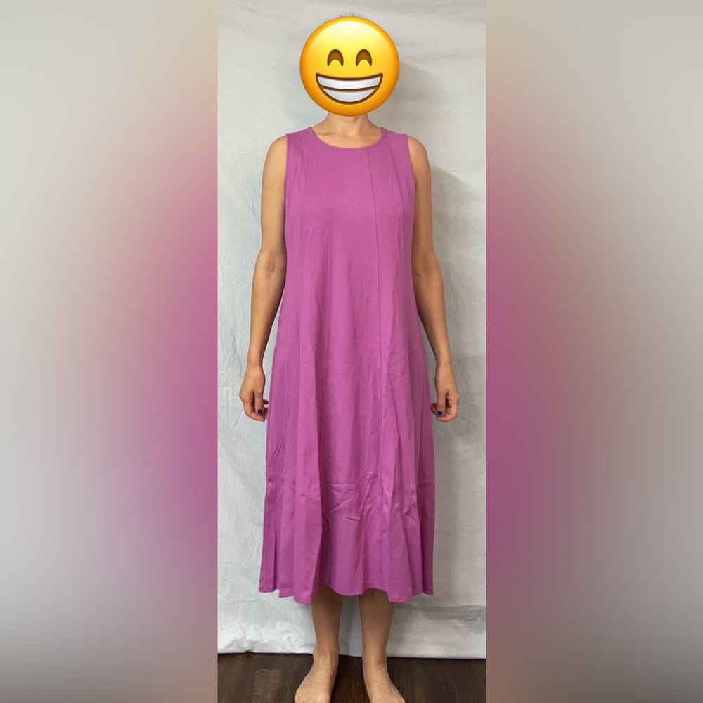 J Jill size L dress. Model is 6 ft, 168 lbs.
